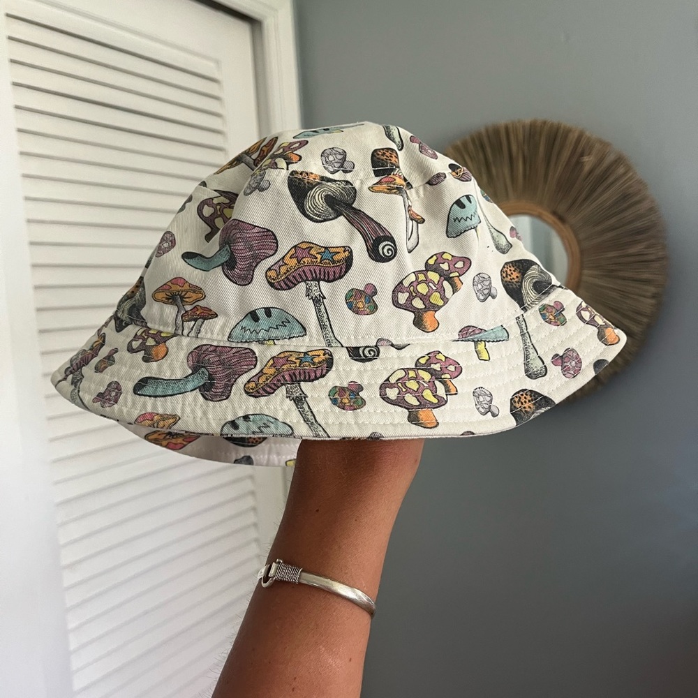 Mushroom bucket hat